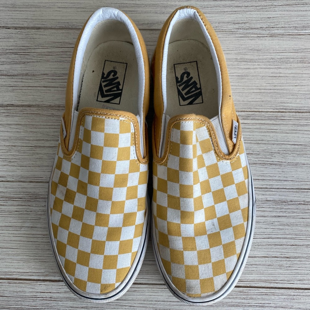 VANS CHECKERBOARD SLIP-ON size 9 women; size 7.5 men.